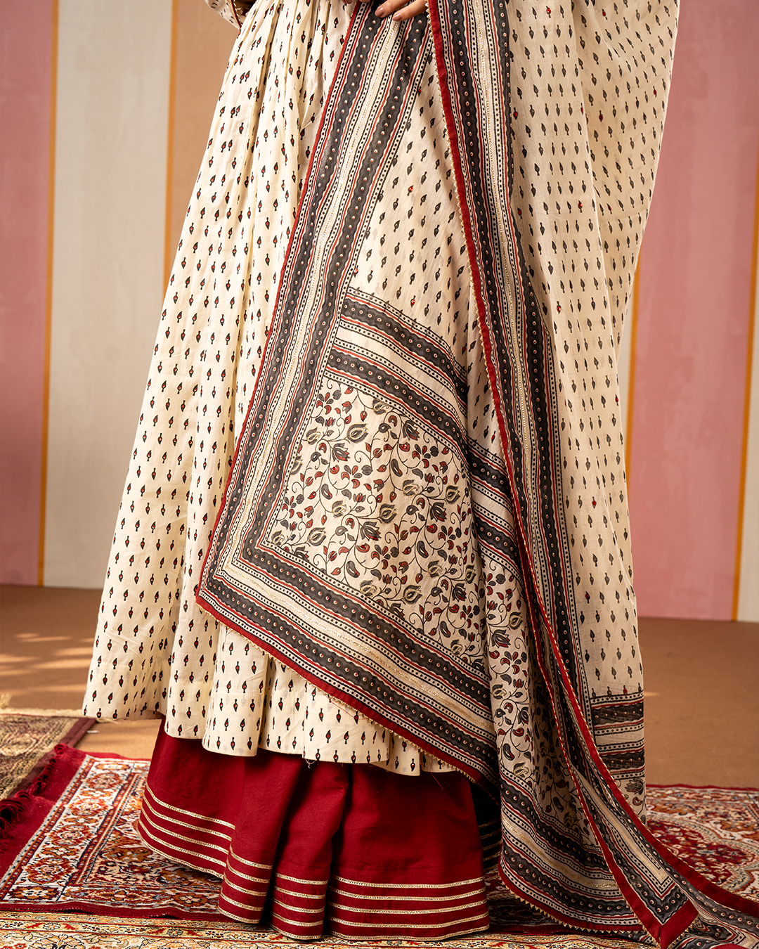 White Printed Cotton Flare Kurta Set - Industale