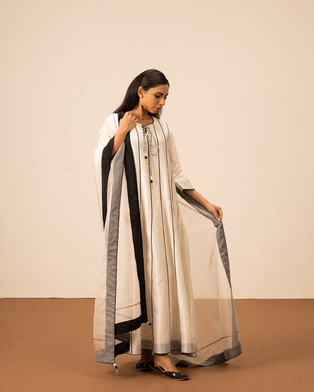 Aven Anarkali Kurta Set