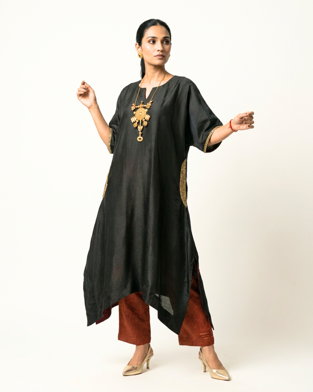 Syahi Chanderi Kurta Set - Charcoal & Maroon