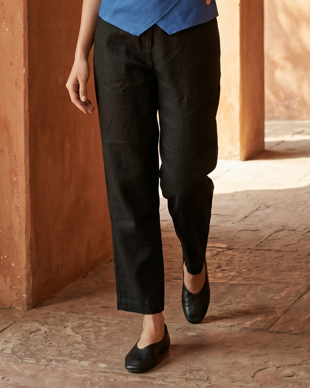 Snug Taper Linen Pants - Black