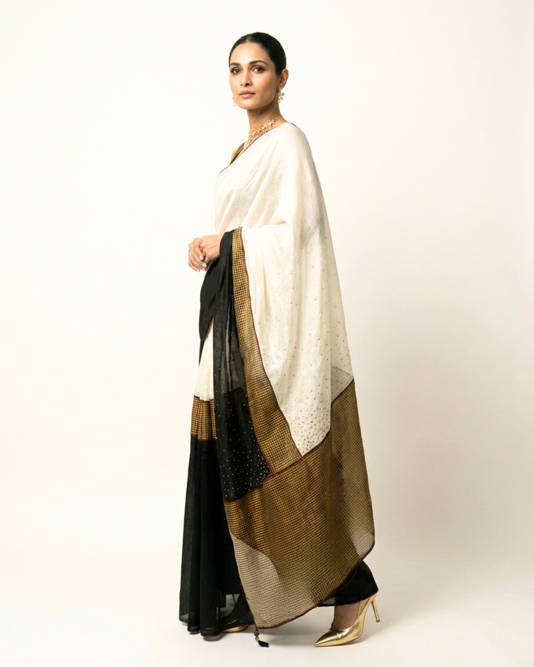 Goonj Chanderi Saree - Gold, Ivory & Charcoal