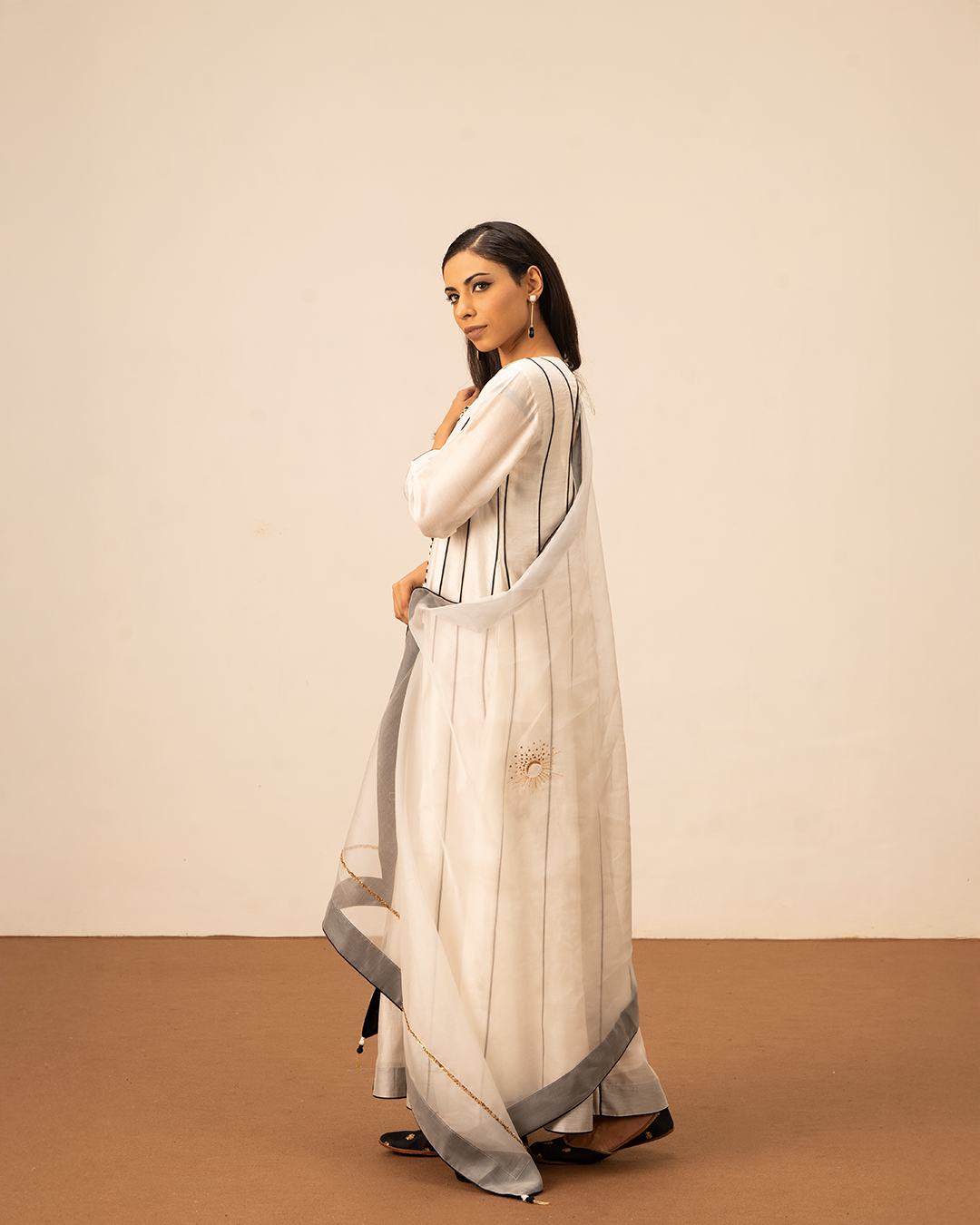 Aven Anarkali Kurta Set