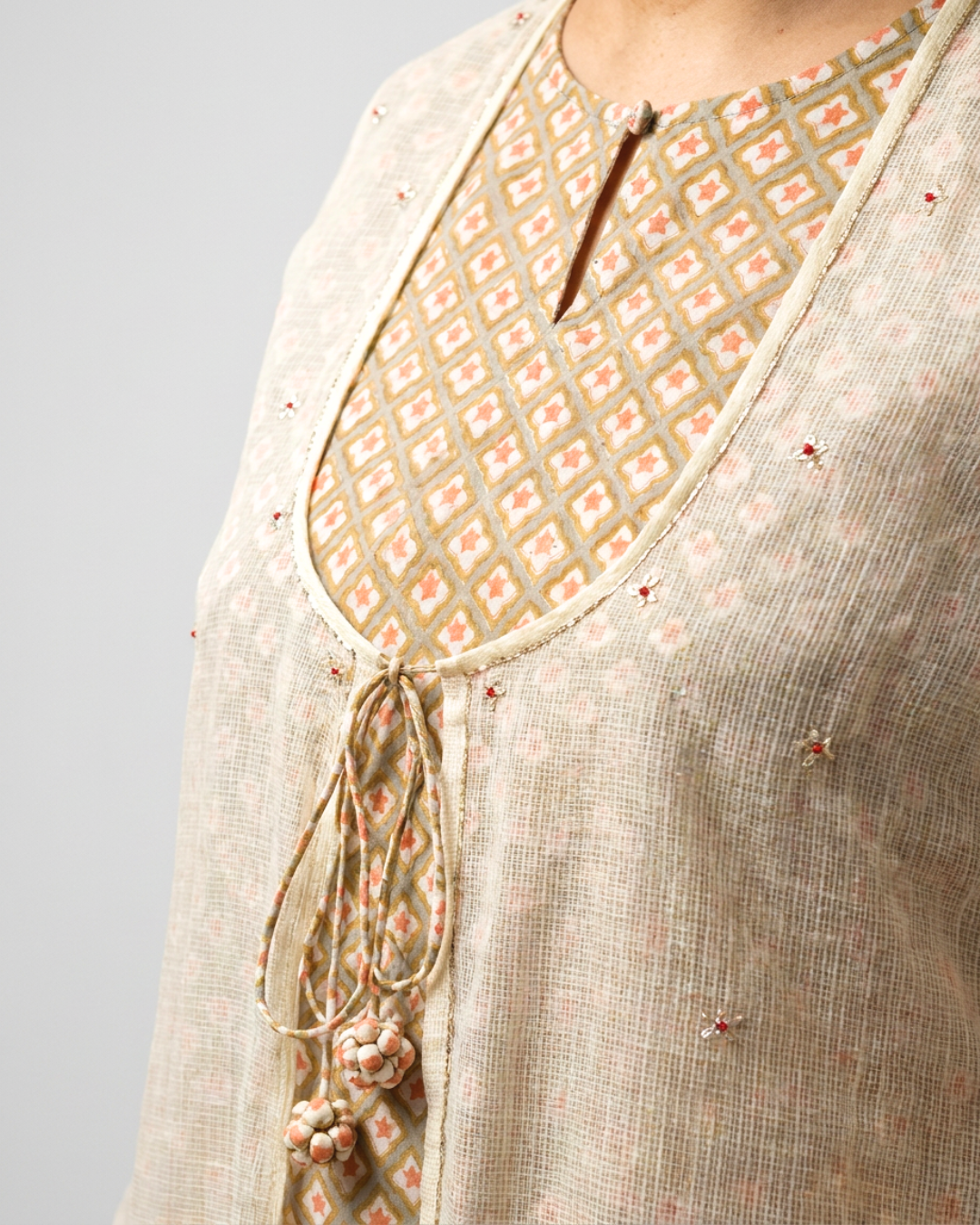 Peehu Mul Doria Kurta - Ivory