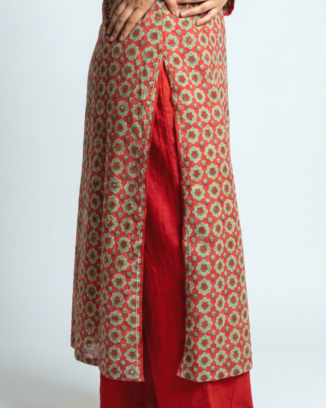 Vaani Mul Kurta - Crimson Red