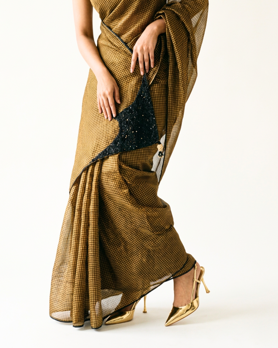 Zeena Tissue Chanderi Saree - Gold